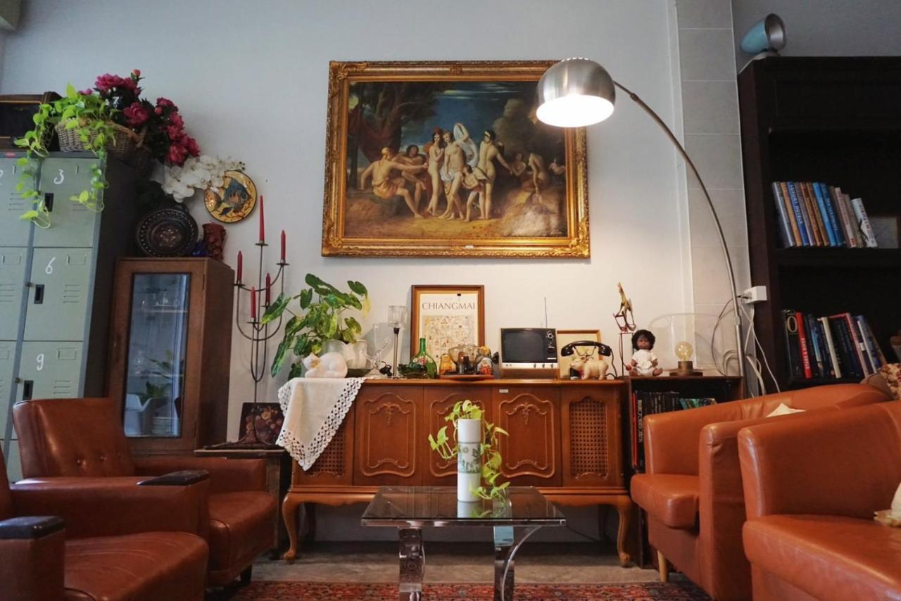 Manee Guesthouse And Record บ้านมานี Chiang Mai Eksteriør bilde