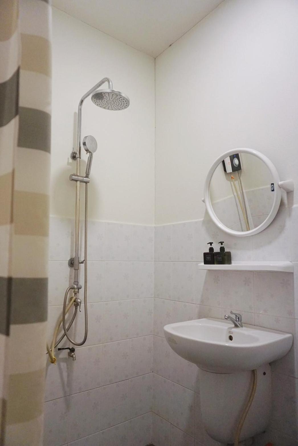 Manee Guesthouse And Record บ้านมานี Chiang Mai Eksteriør bilde