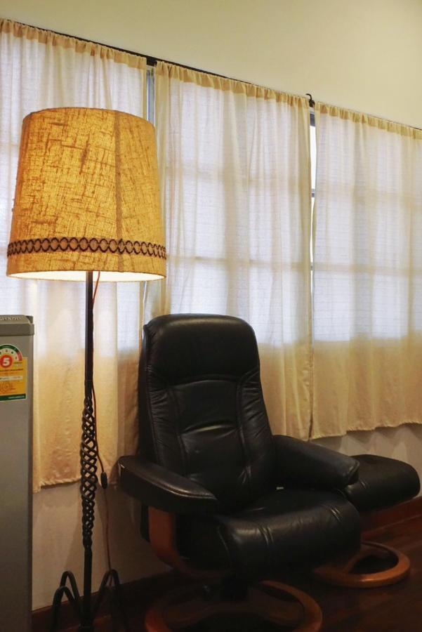 Manee Guesthouse And Record บ้านมานี Chiang Mai Eksteriør bilde
