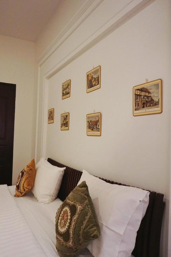 Manee Guesthouse And Record บ้านมานี Chiang Mai Eksteriør bilde