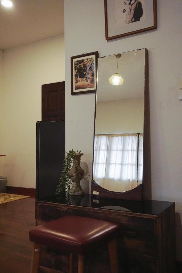 Manee Guesthouse And Record บ้านมานี Chiang Mai Eksteriør bilde