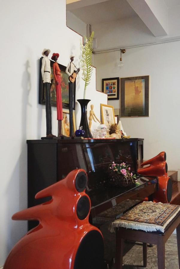 Manee Guesthouse And Record บ้านมานี Chiang Mai Eksteriør bilde
